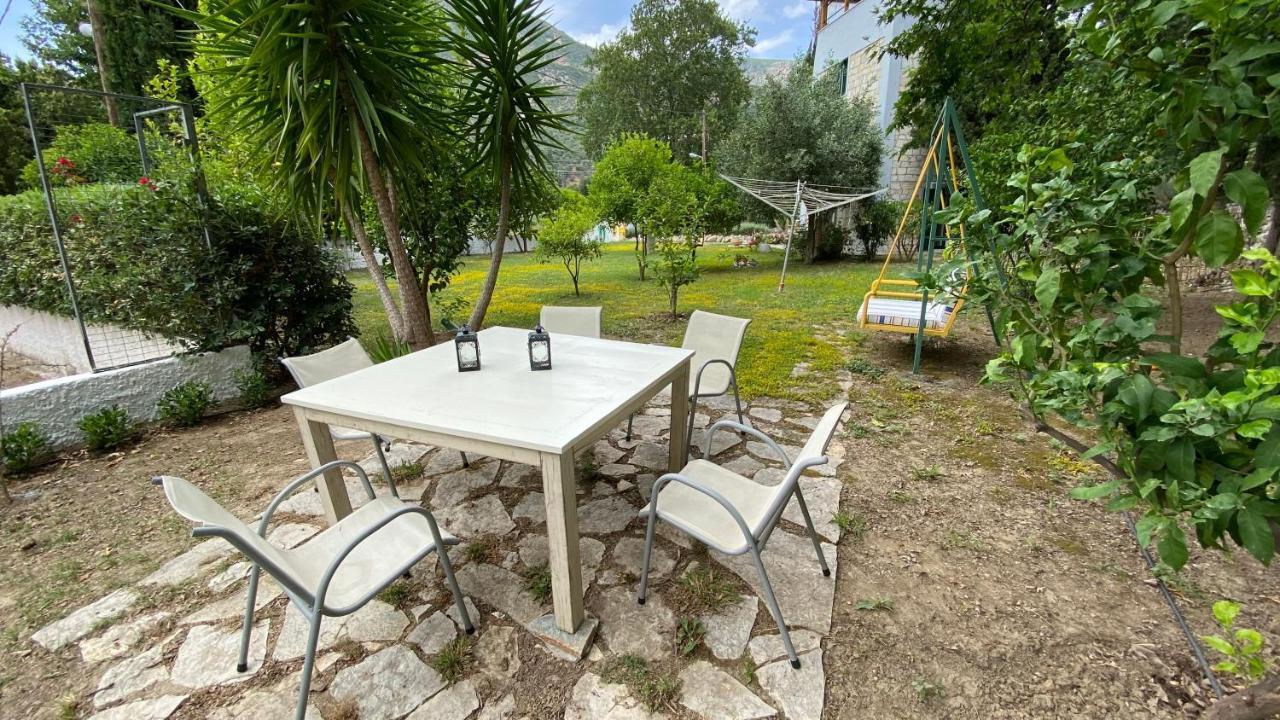 Steinturm Mit Dach-Terrasse Zwischen Fluss, Meer Und Gebirge- Spiti Pirgos Paralia Sergoulas Eksteriør billede