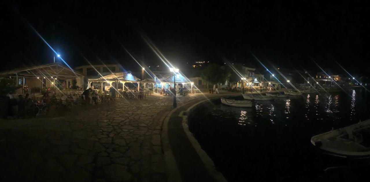 Steinturm Mit Dach-Terrasse Zwischen Fluss, Meer Und Gebirge- Spiti Pirgos Paralia Sergoulas Eksteriør billede