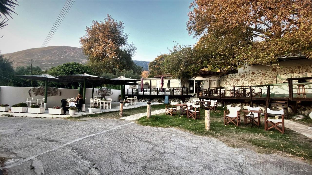 Steinturm Mit Dach-Terrasse Zwischen Fluss, Meer Und Gebirge- Spiti Pirgos Paralia Sergoulas Eksteriør billede