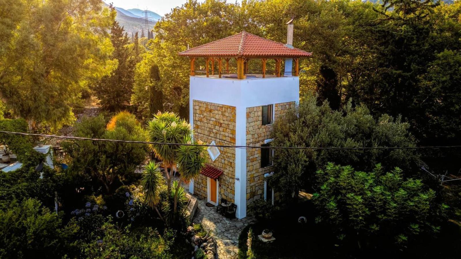Steinturm Mit Dach-Terrasse Zwischen Fluss, Meer Und Gebirge- Spiti Pirgos Paralia Sergoulas Eksteriør billede